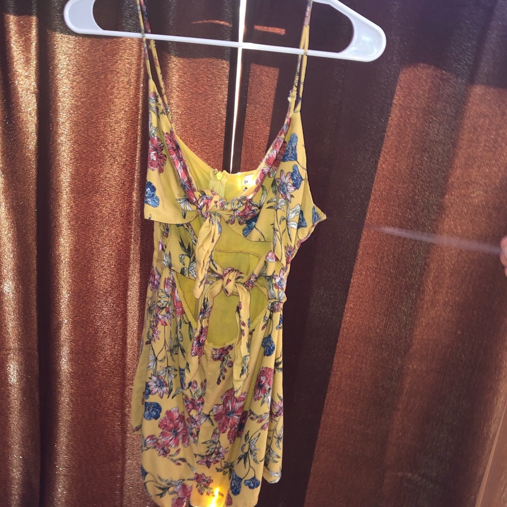Romper - Picture 2 of 3